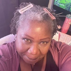 Meet your Posher, Danita